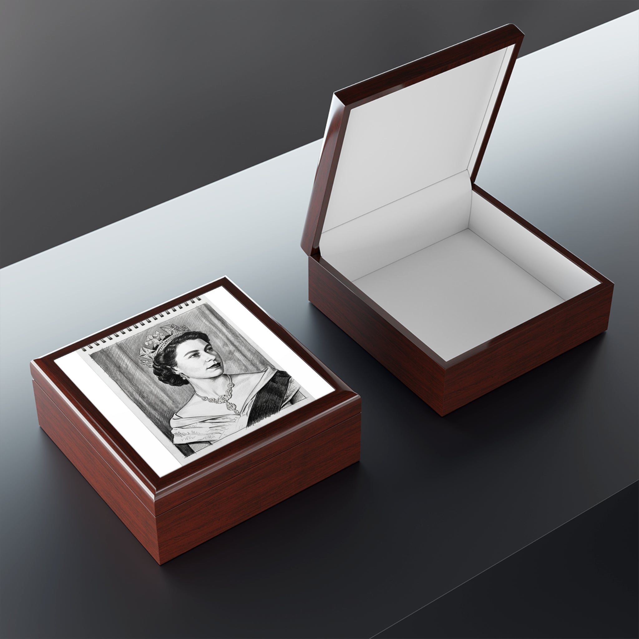 Her Majesty Wood Trinket Box