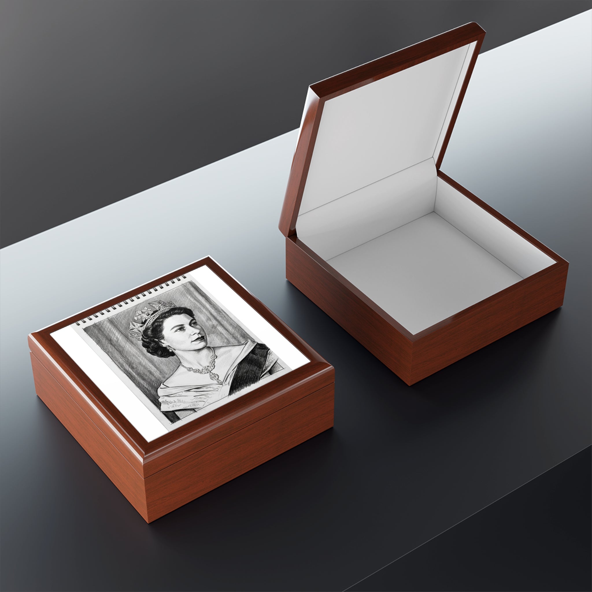 Her Majesty Wood Trinket Box